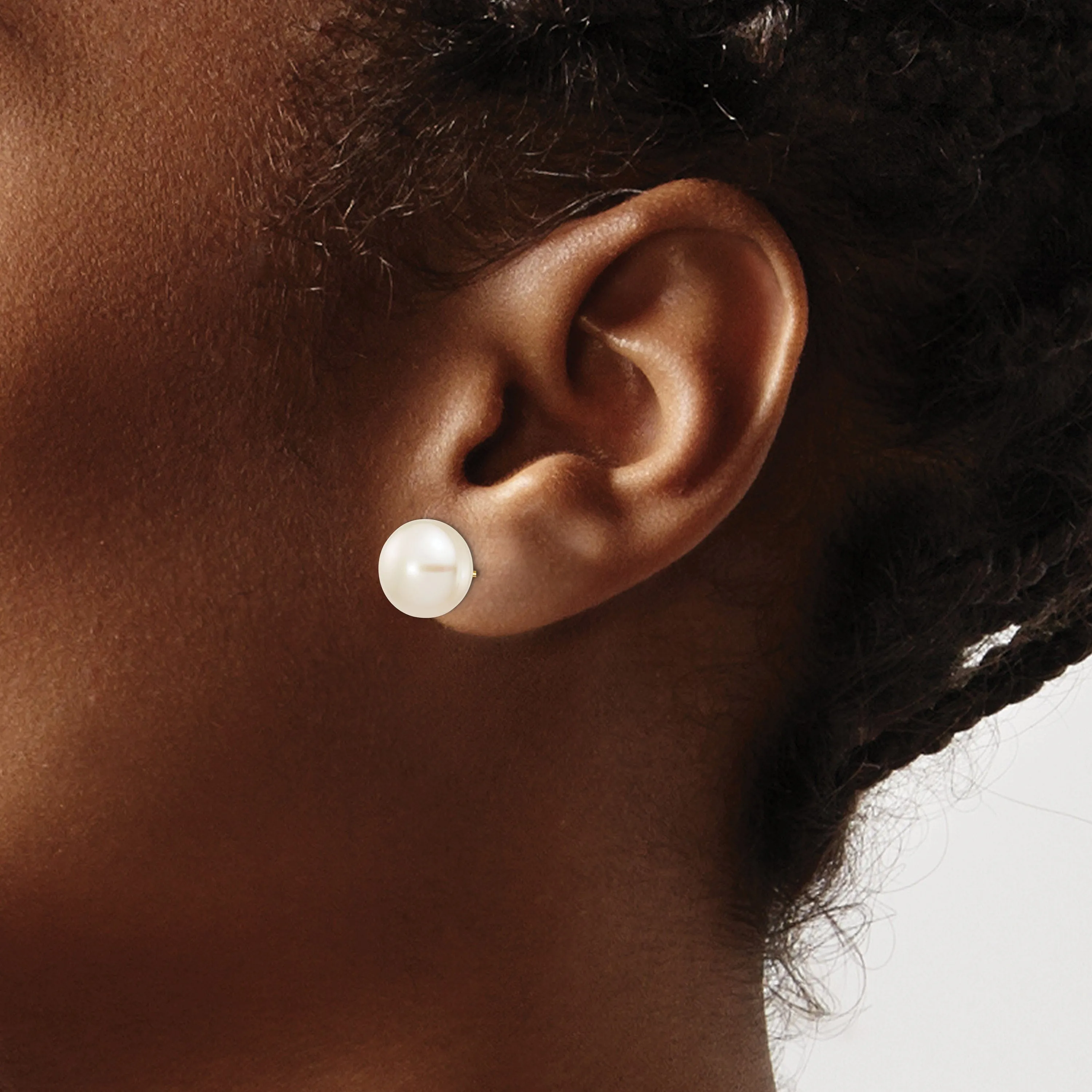 14k Yellow Gold White Button Pearl Earrings