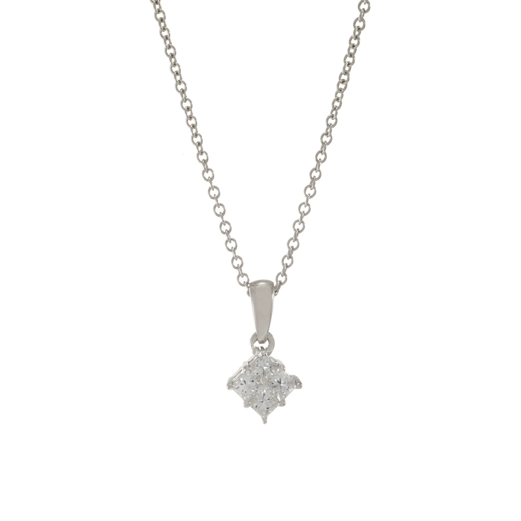 18KT White Gold Diamond Cluster Pendant Necklace