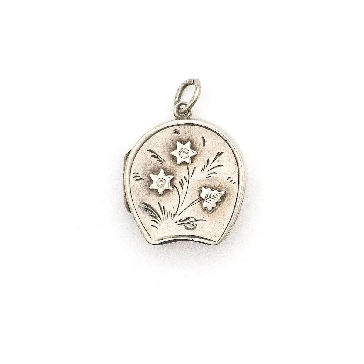 1901 English Sterling Silver Star Flower Locket