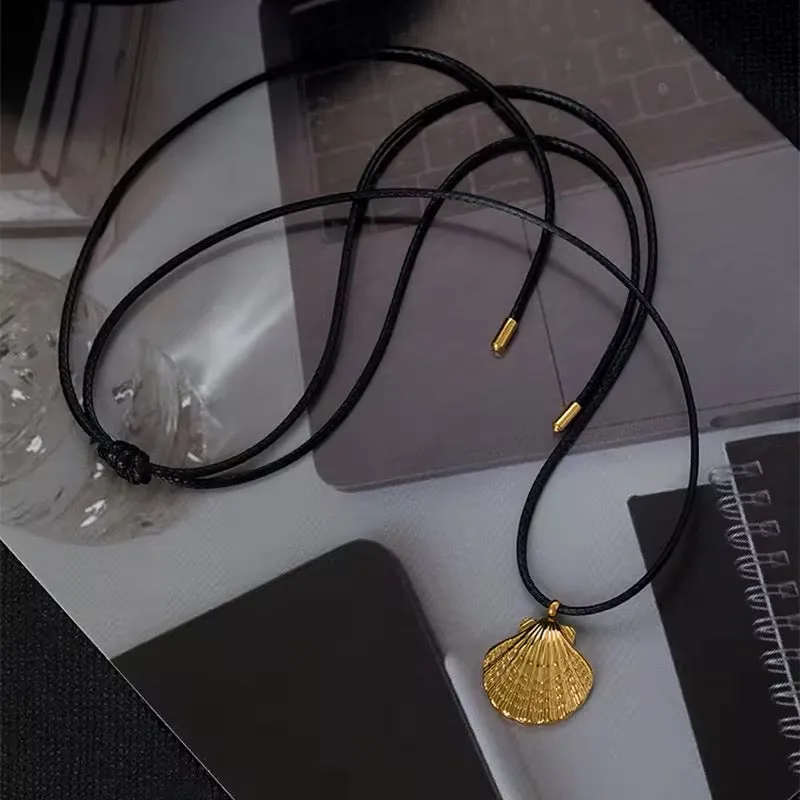Adjustable Rope Minimalist Shell Pendant Necklace