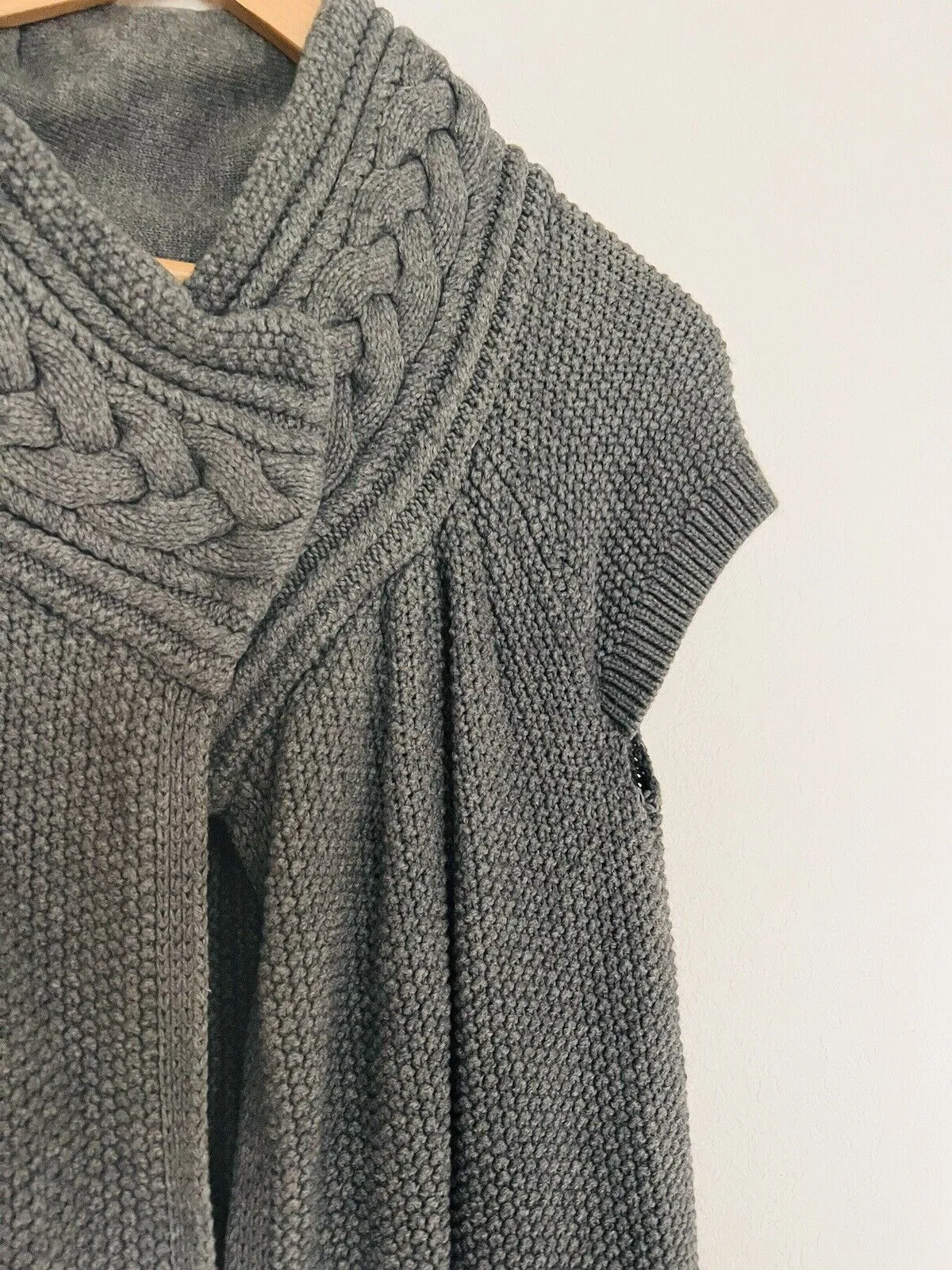 ARMANI EXCHANGE Knitted Short Sleeve Cardigan Sz S Cable Knit Collar Open Front