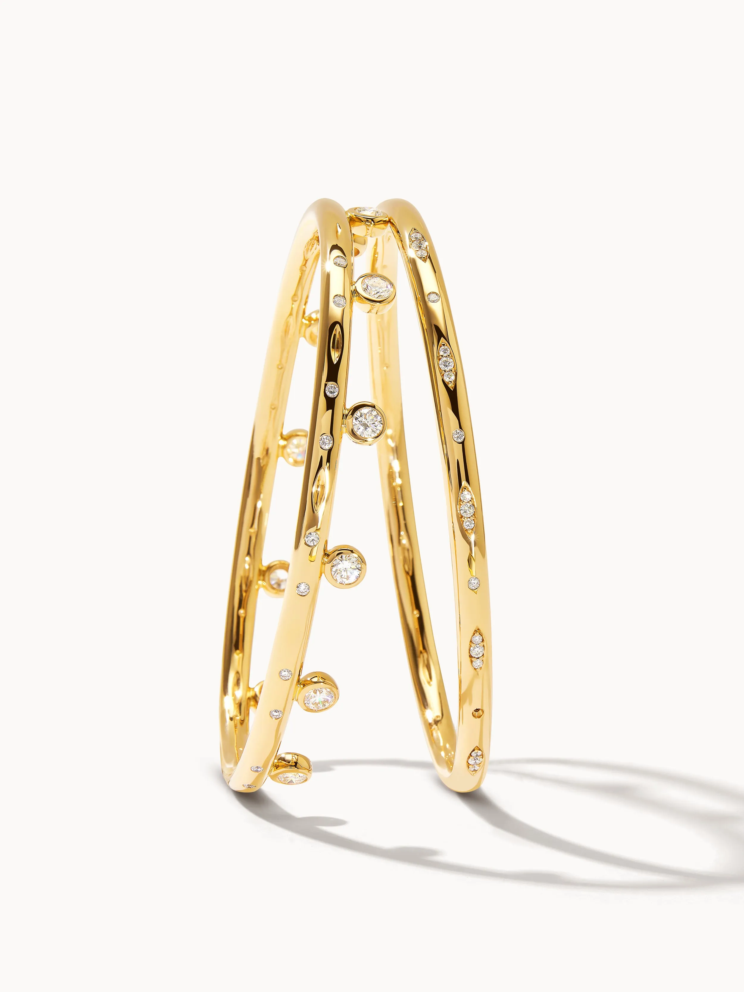 Bangle GYPSY 'Diamond Pavé' 17 cm 18K yellow gold
