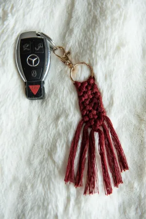 Boho Macramé Keychain in Wine