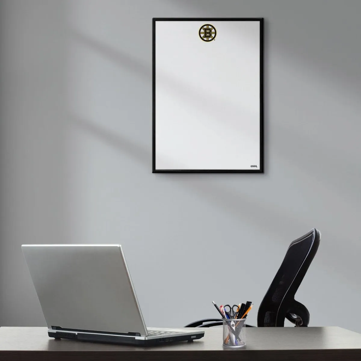 Boston Bruins: Framed Dry Erase Board
