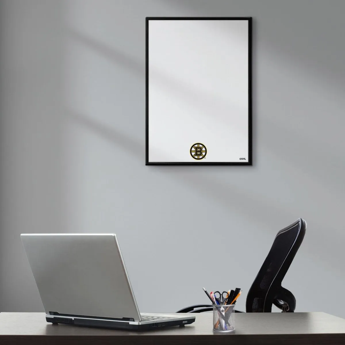 Boston Bruins: Framed Dry Erase Board