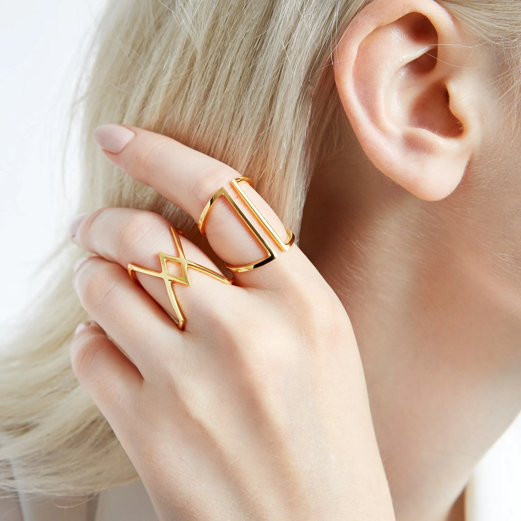 DANI.ELLA ALI BAGUETTE RING