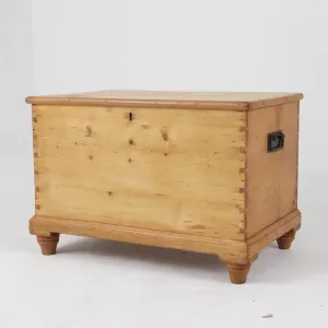 English Antique Pine Blanket Box c1880