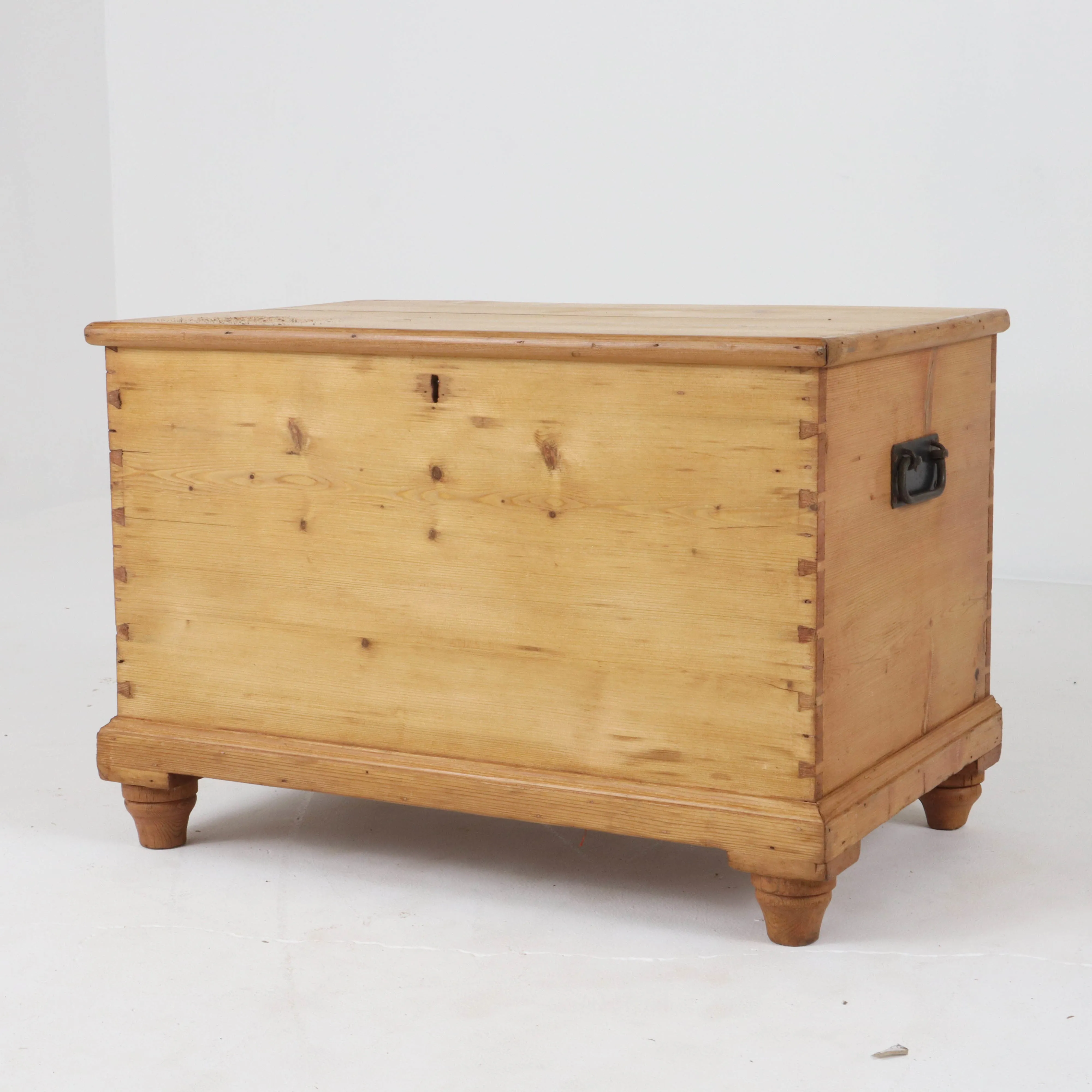 English Antique Pine Blanket Box c1880
