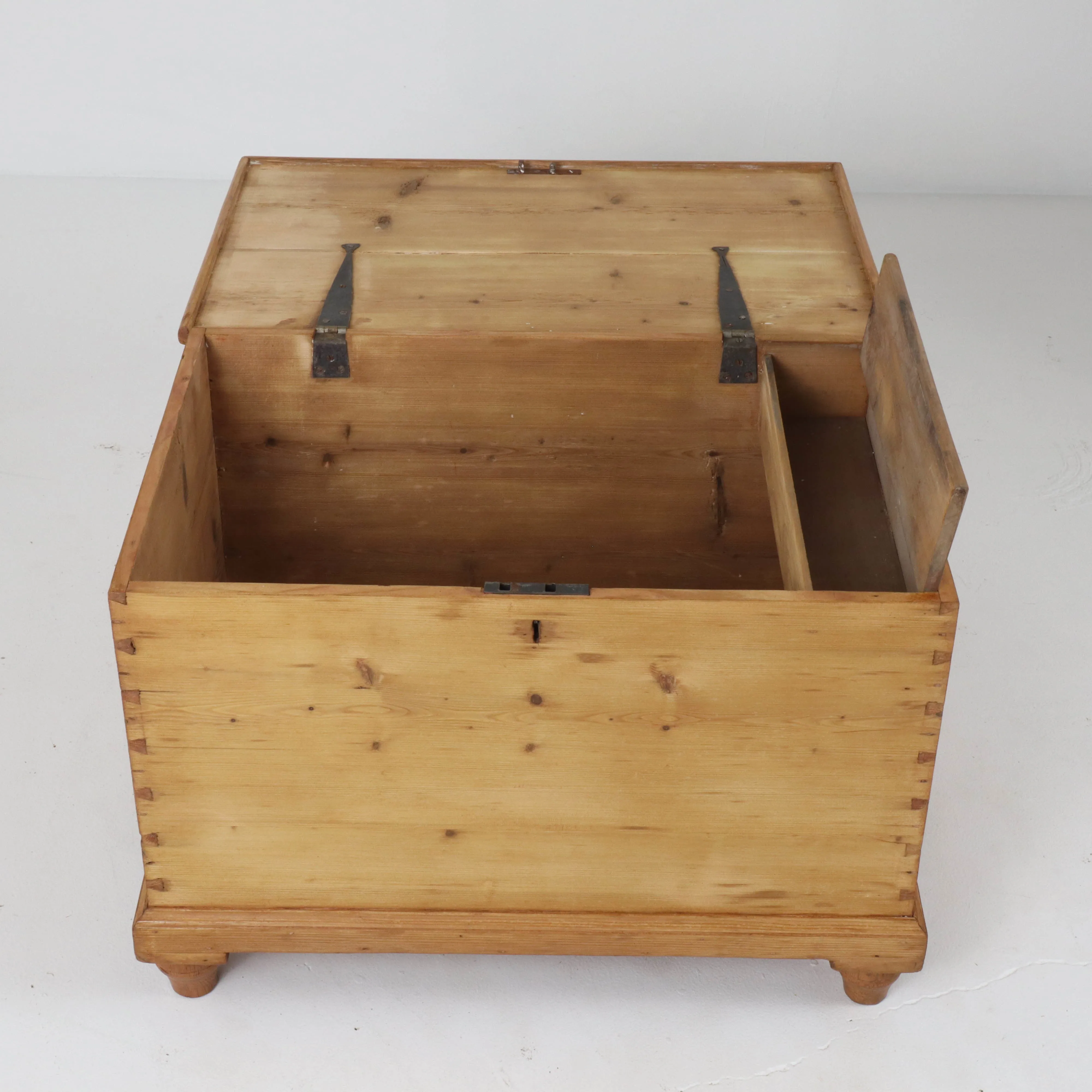 English Antique Pine Blanket Box c1880