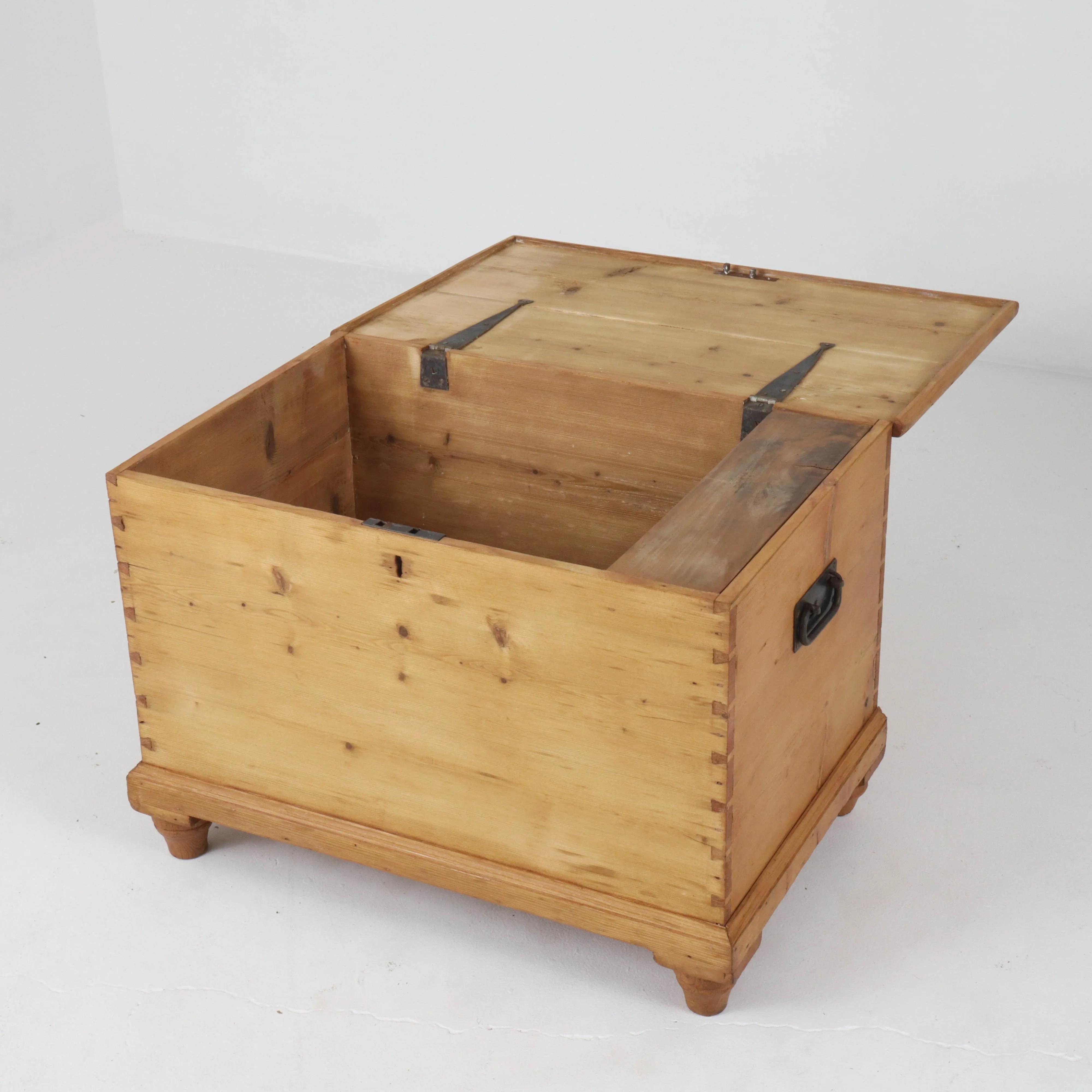 English Antique Pine Blanket Box c1880