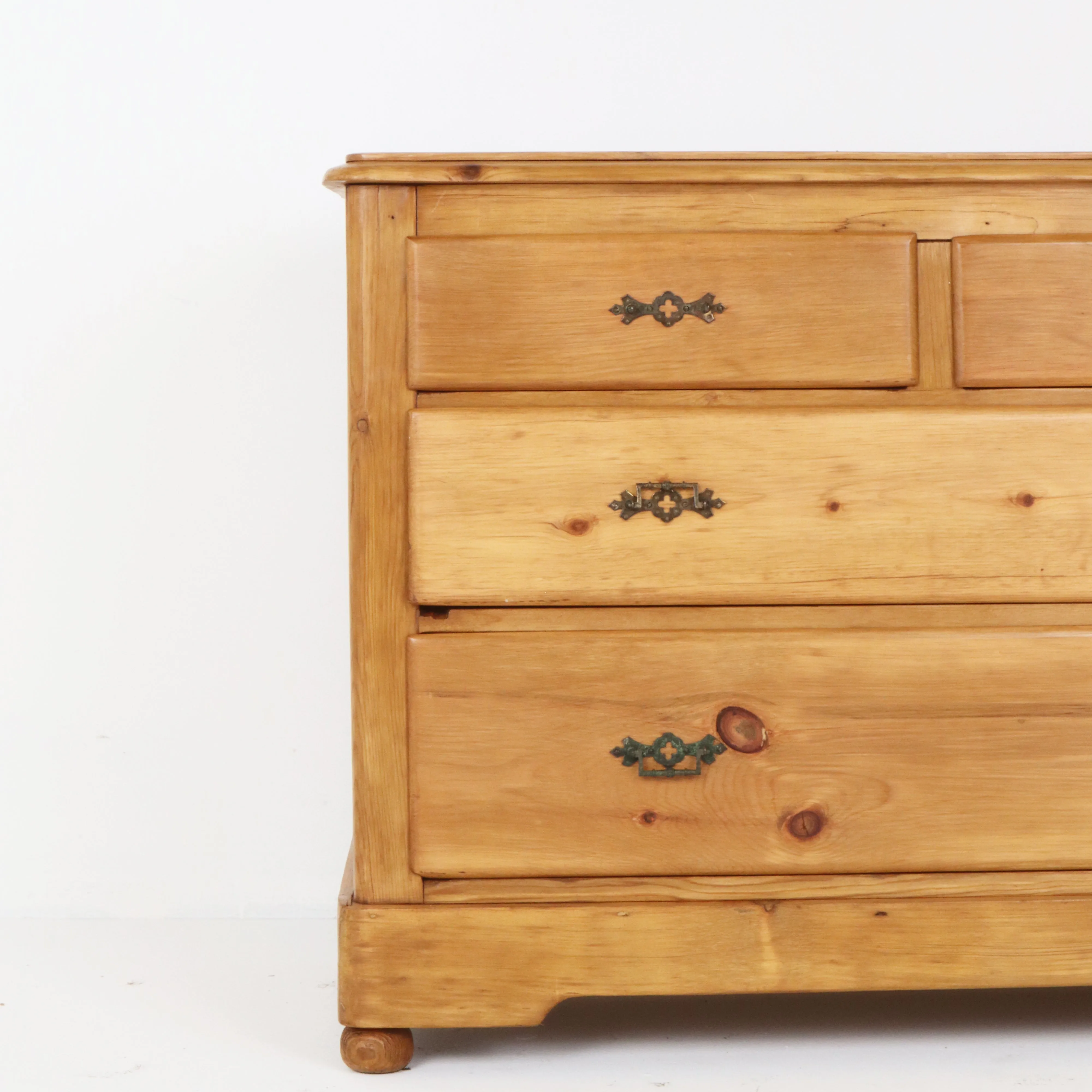 English Antique Pine Chest of Drawers c1880