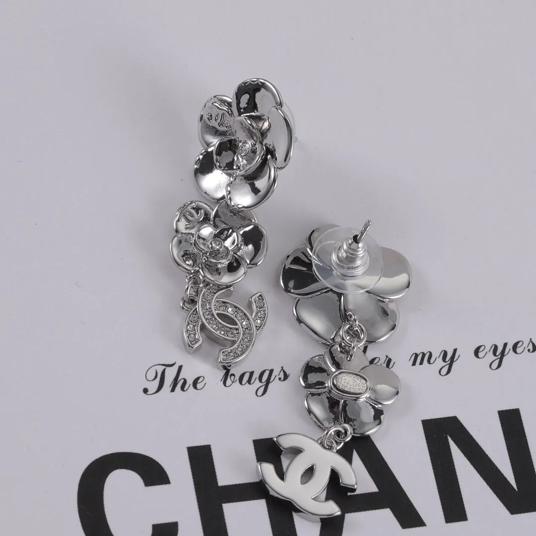 Fashion Silver Flower Earrings
