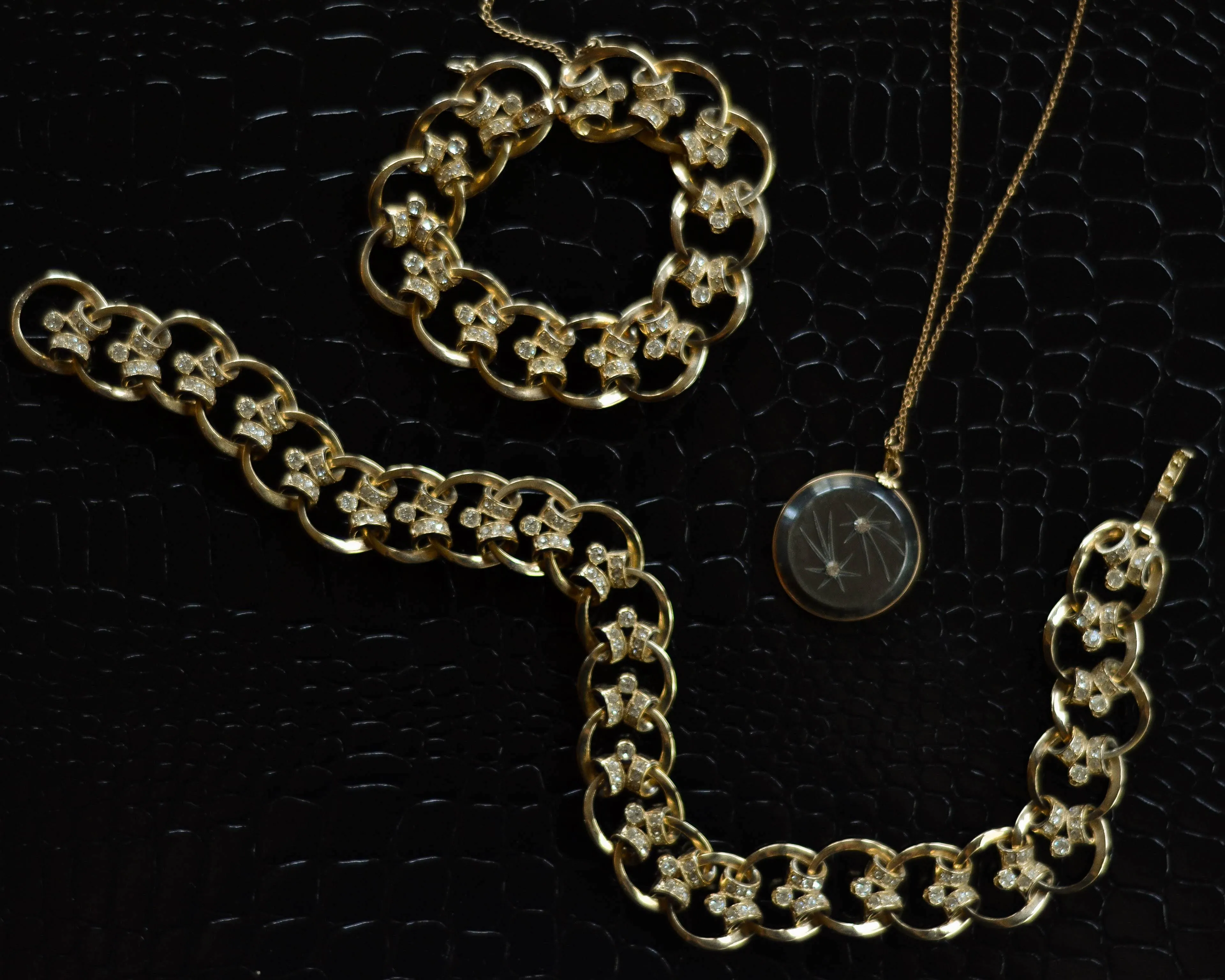 Gold Scroll Link Rhinestone Choker Necklace