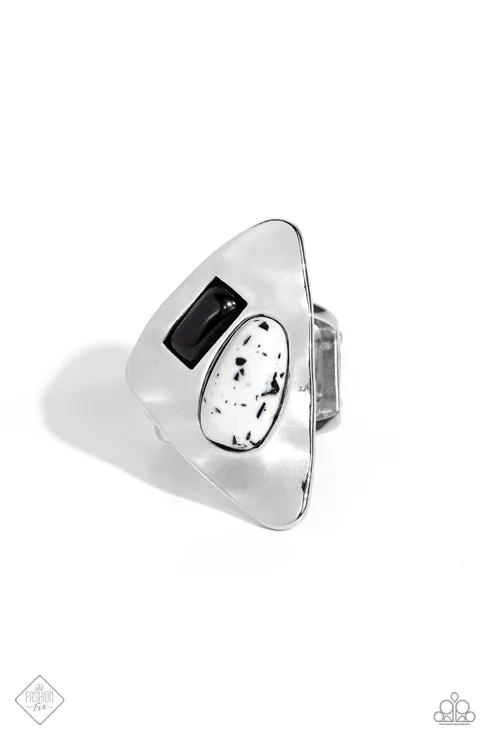 High-End Headline Black Ring Paparazzi