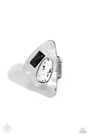 High-End Headline Black Ring Paparazzi
