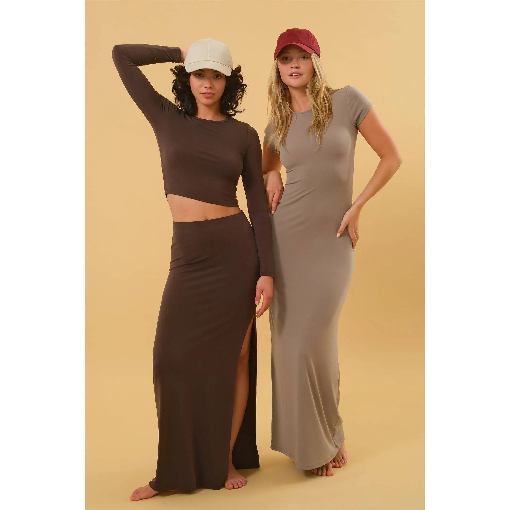 JERSEY SHORT SLEEVE BODYCON MAXI DRESS