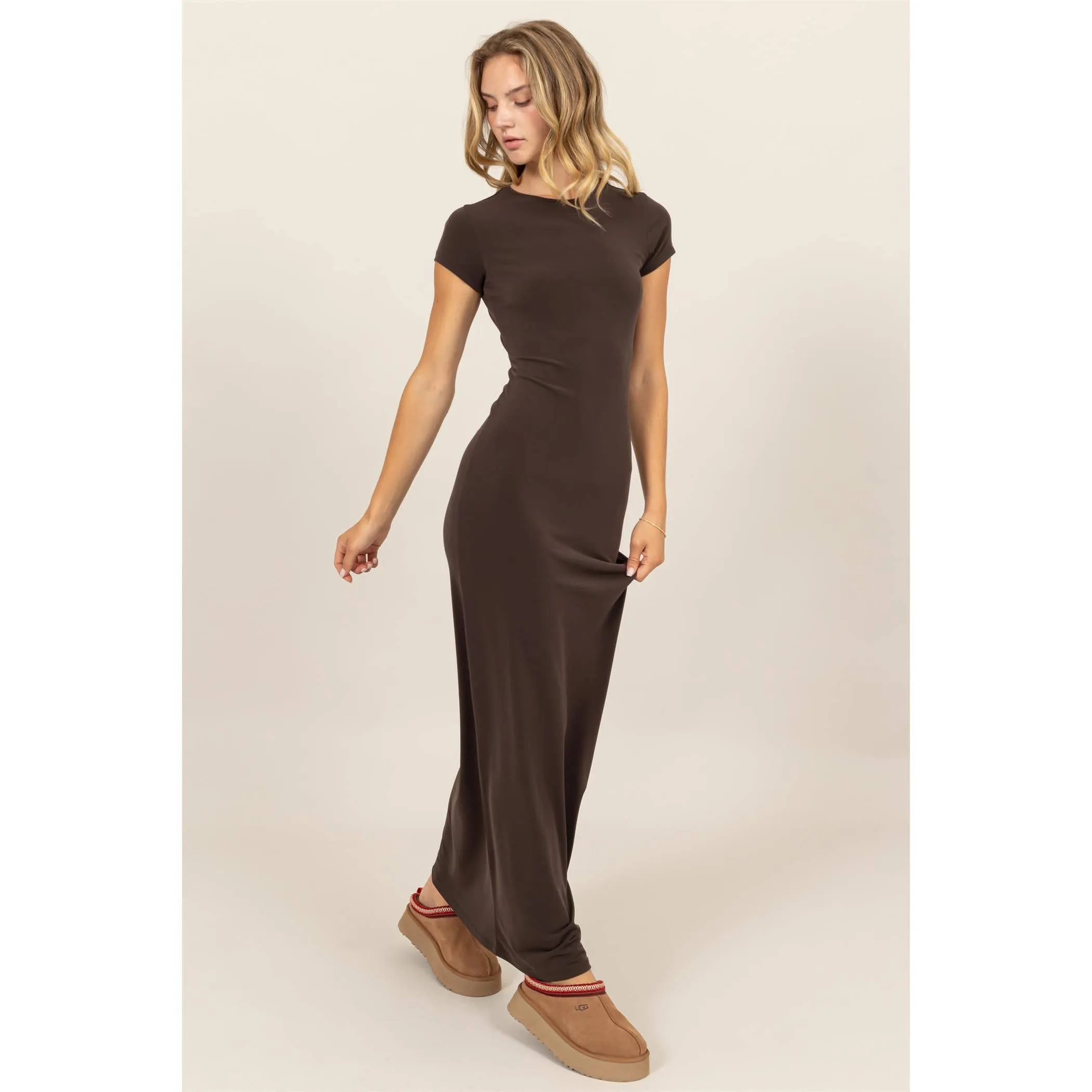 JERSEY SHORT SLEEVE BODYCON MAXI DRESS