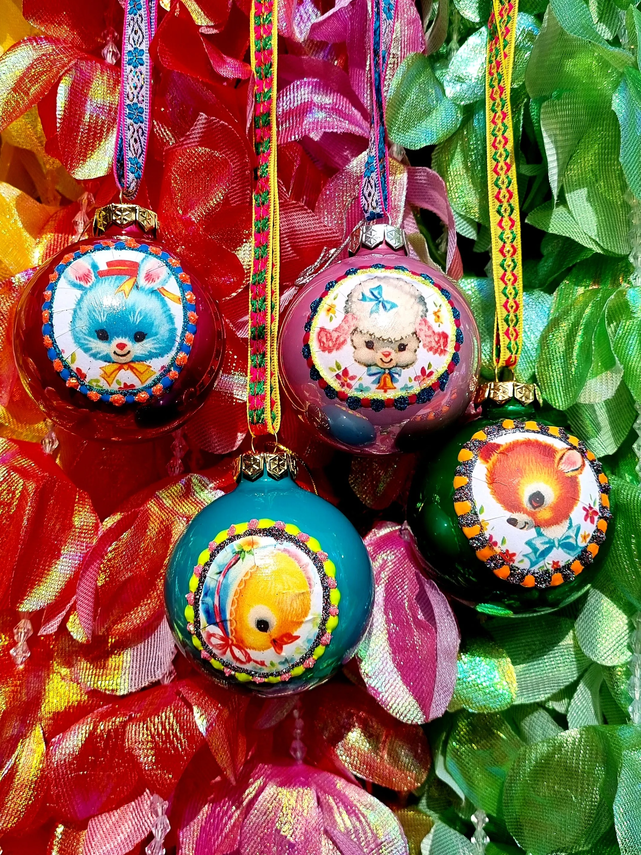 Kitsch vintage cuties glass baubles