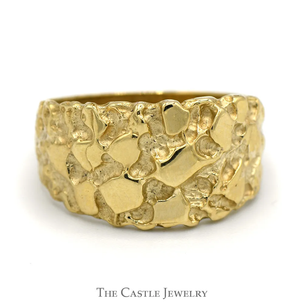 Men's Nugget Design Tapered Band Ring in 10k Yellow Gold