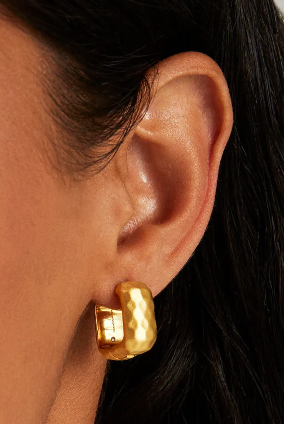 Nomad Square Huggie Hoops