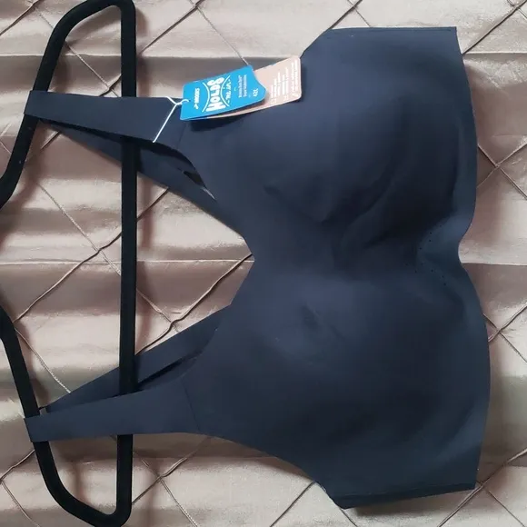 NWT- Brooks ‘Dare Underwire’ High Impact Sports Bra- 42C