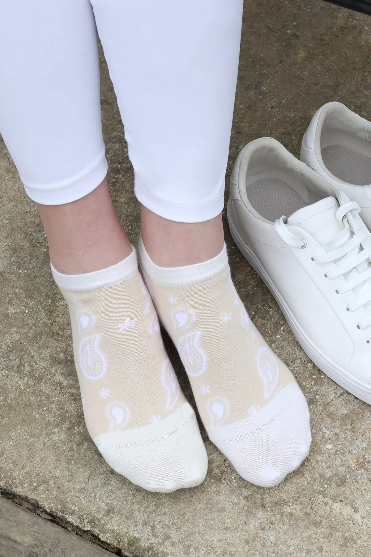 Paisley Women's Organic Cotton Trainer Socks | Beige