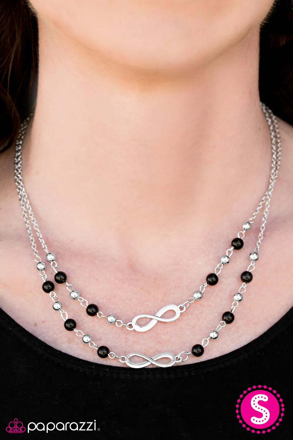 Paparazzi - Chance Of A Lifetime - Black Necklace