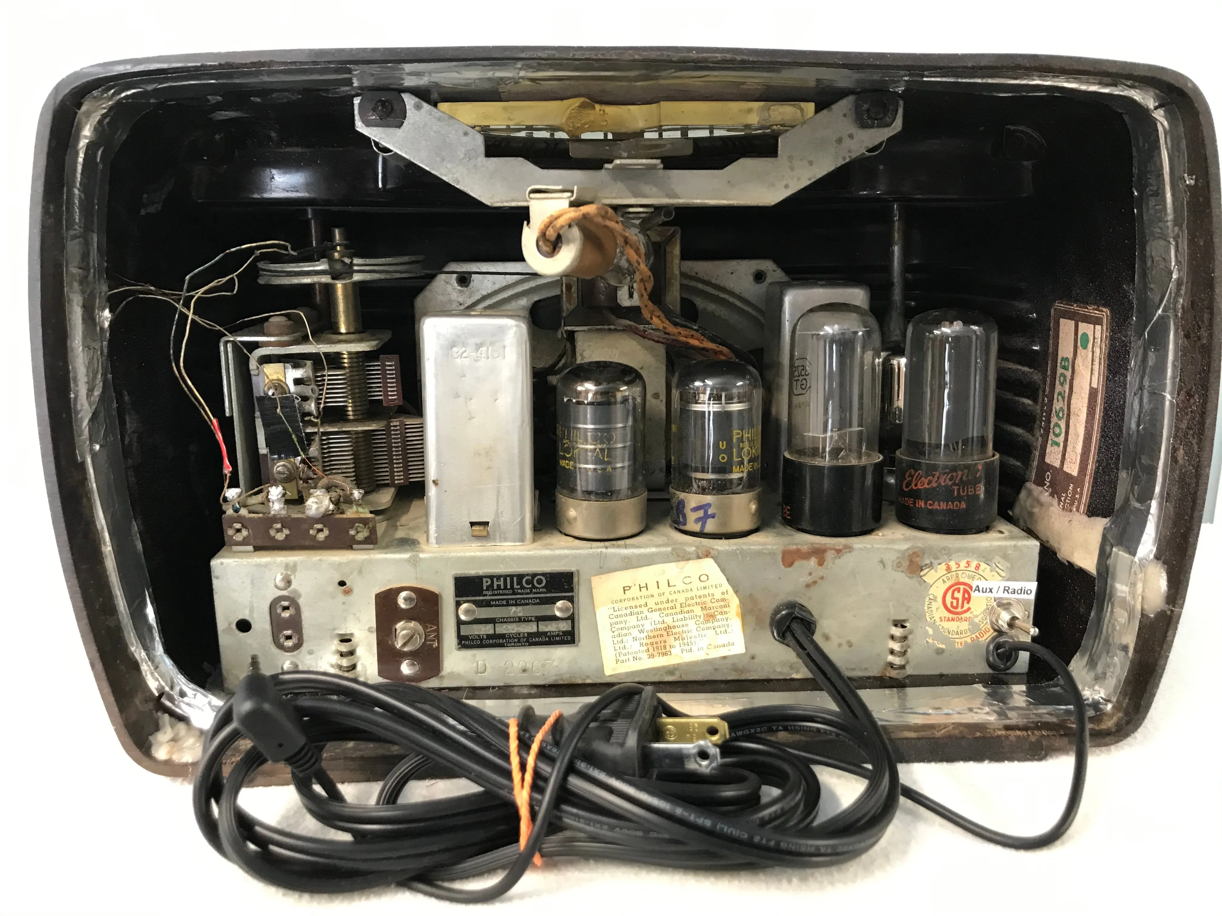 Philco 75  “Hippo”  Tube Radio With Bluetooth input.