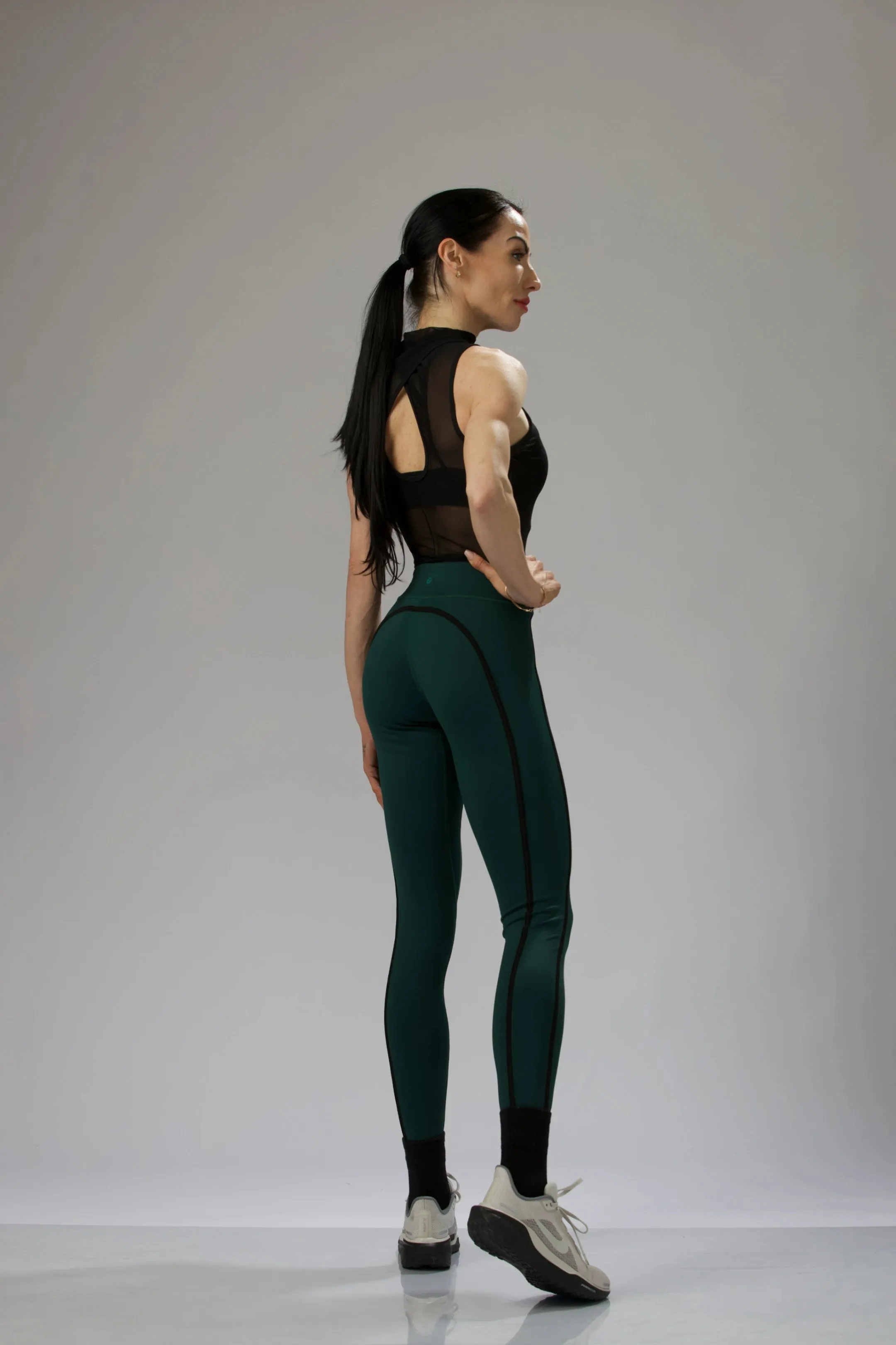 Precision Contour Training Leggings