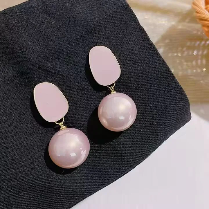 Preffers® Exaggerated Enamel Pearl Earrings – Bold & Elegant
