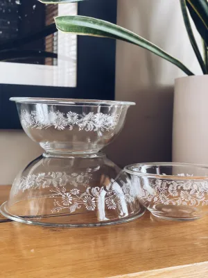 Pyrex Colonial Mist Nesting Bowls