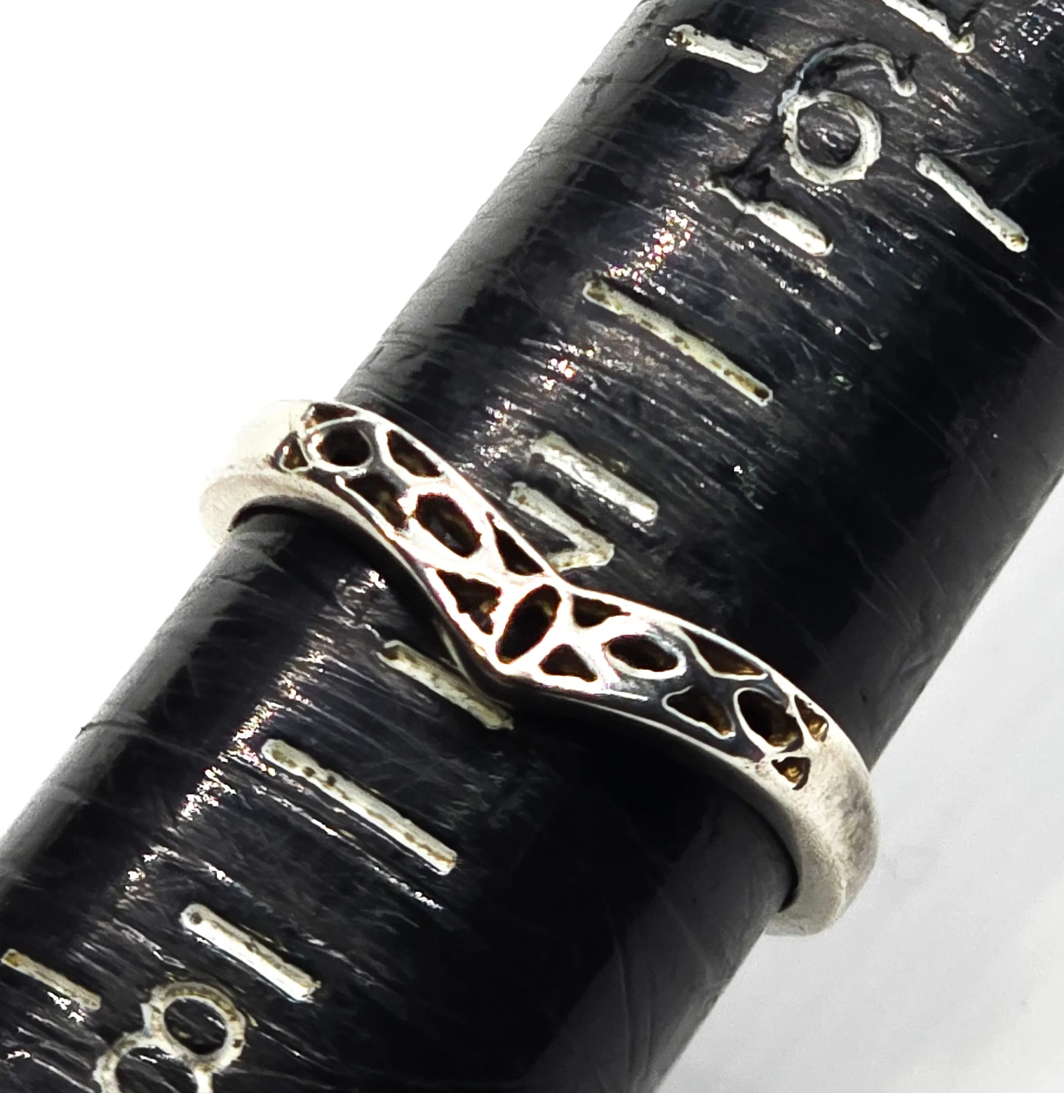 Retro filigree chevron V vintage sterling silver stacker ring band size 7