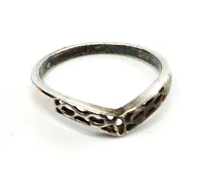 Retro filigree chevron V vintage sterling silver stacker ring band size 7