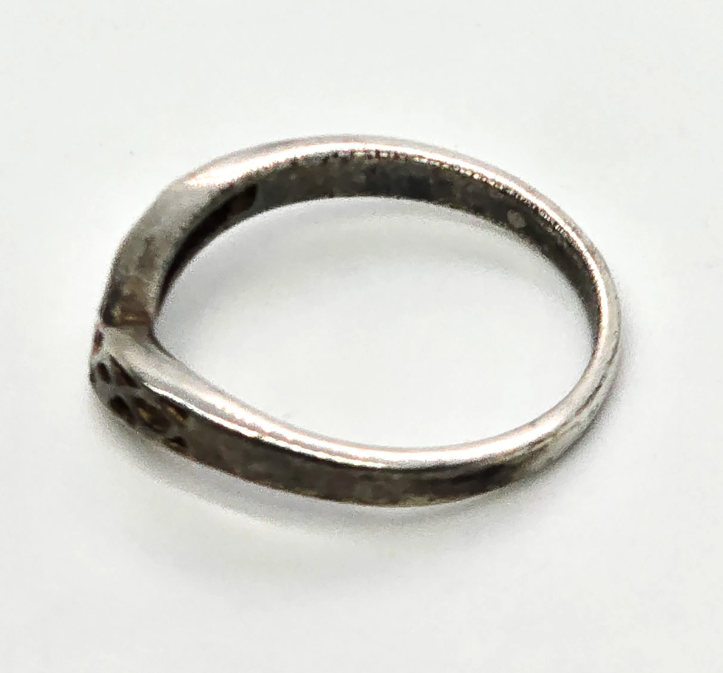 Retro filigree chevron V vintage sterling silver stacker ring band size 7