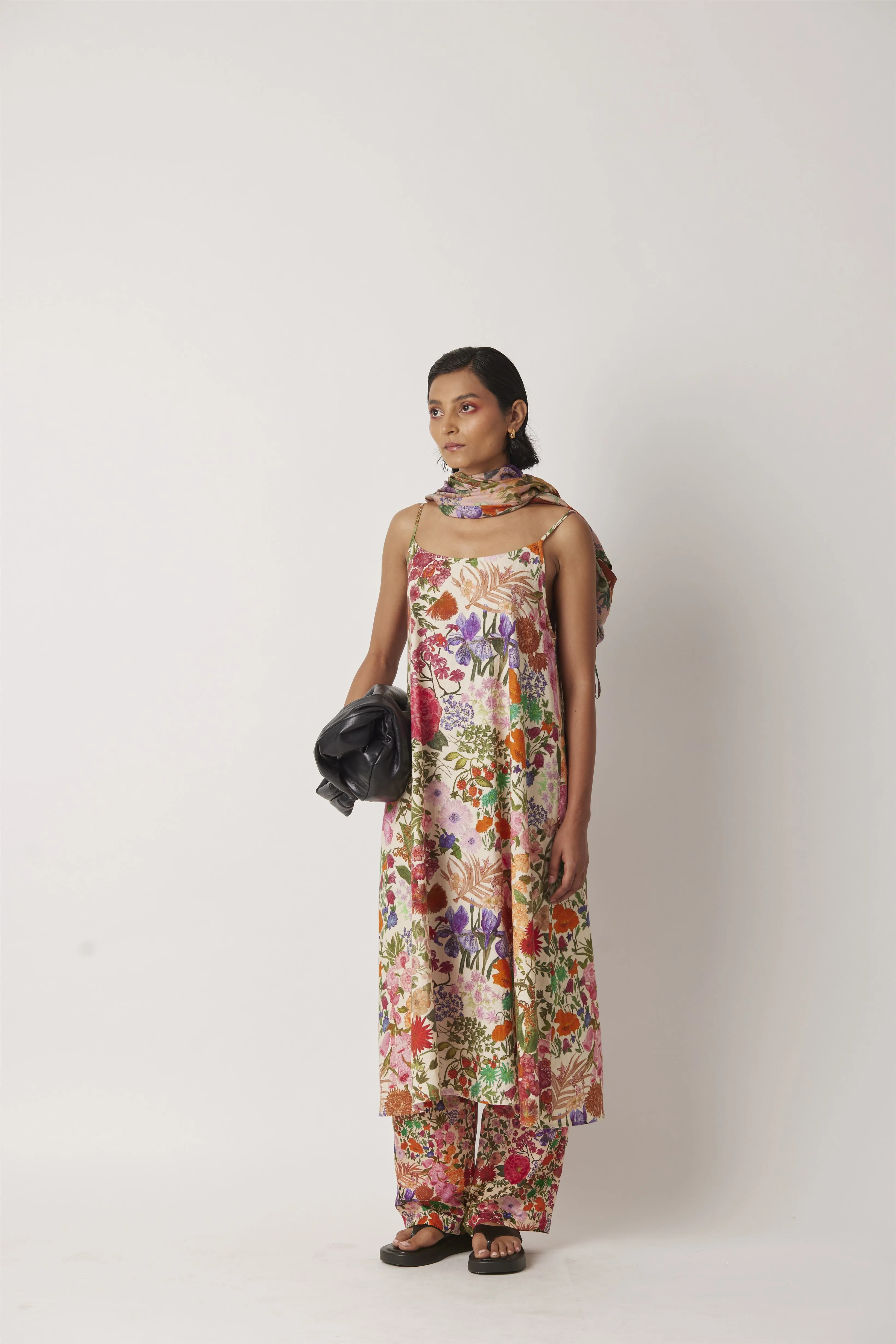 Summer Dress Slip Khadi Imfy Floral-The Chalk Floral Story-Fashion Edit-Yc14D-50 Yc14Fl-05-Yavi