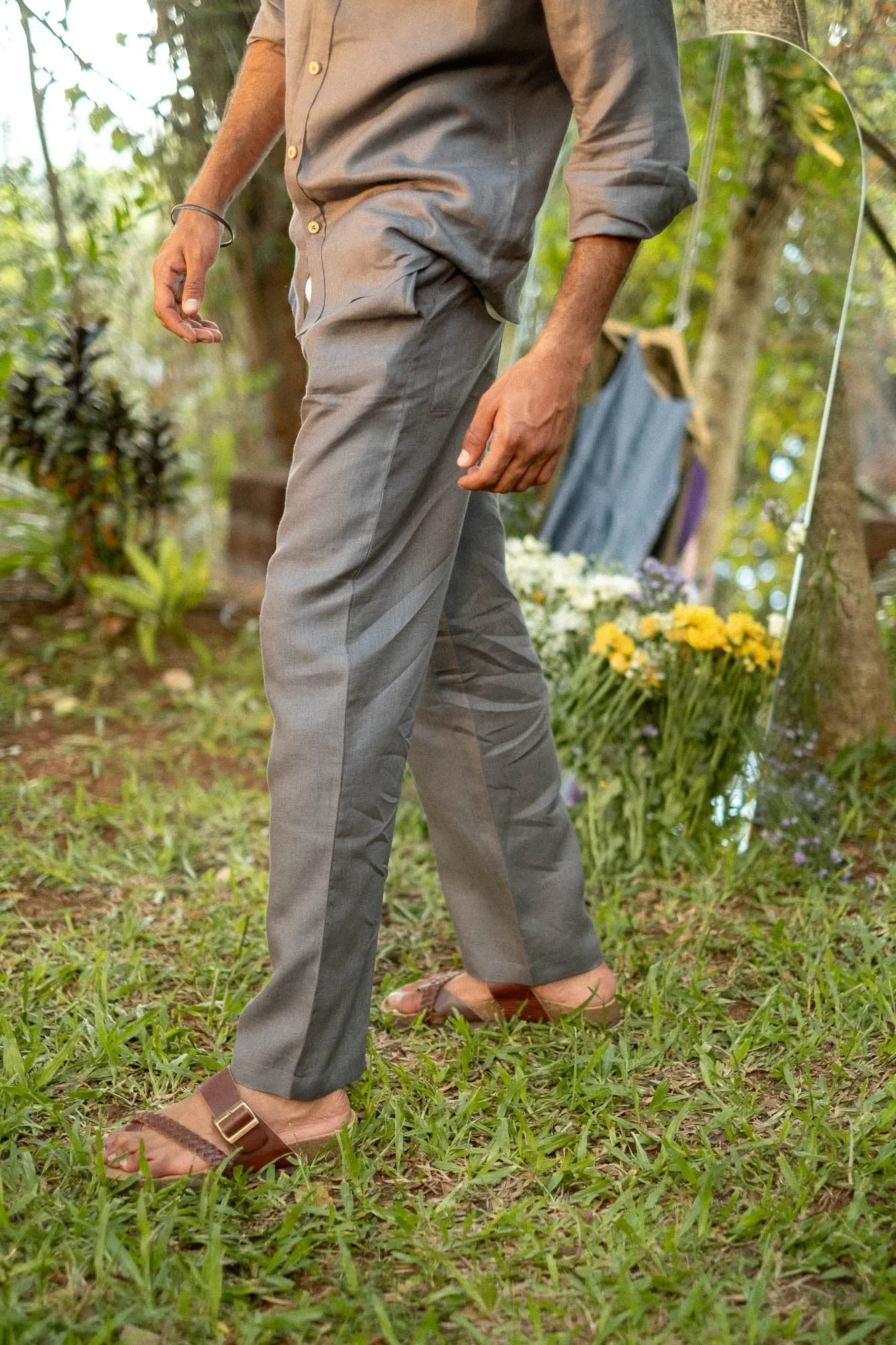 The Linen Pull-up Pants