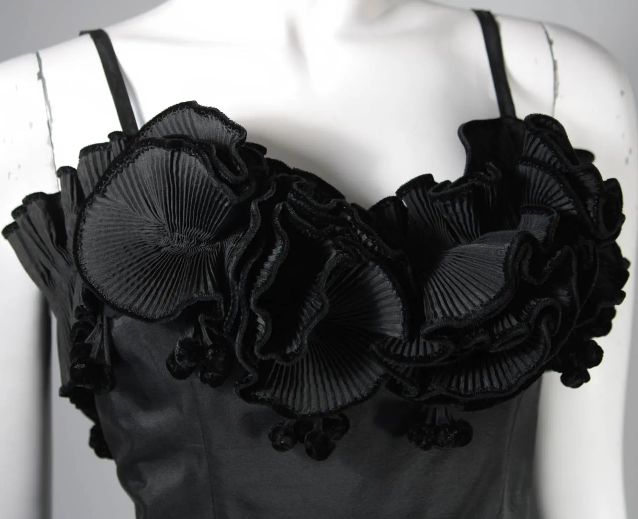 THERESE French Shop 1950s Three Dimensional Floral Bodice Black Silk Gown