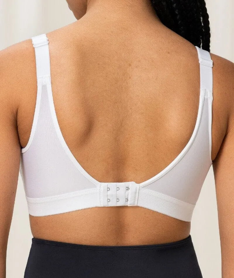 Triumph Triaction Wellness Wire-free Sports Bra - White