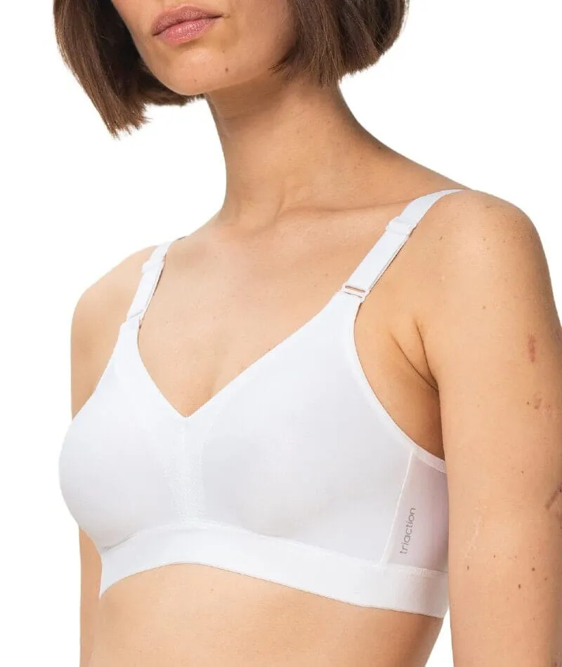 Triumph Triaction Wellness Wire-free Sports Bra - White