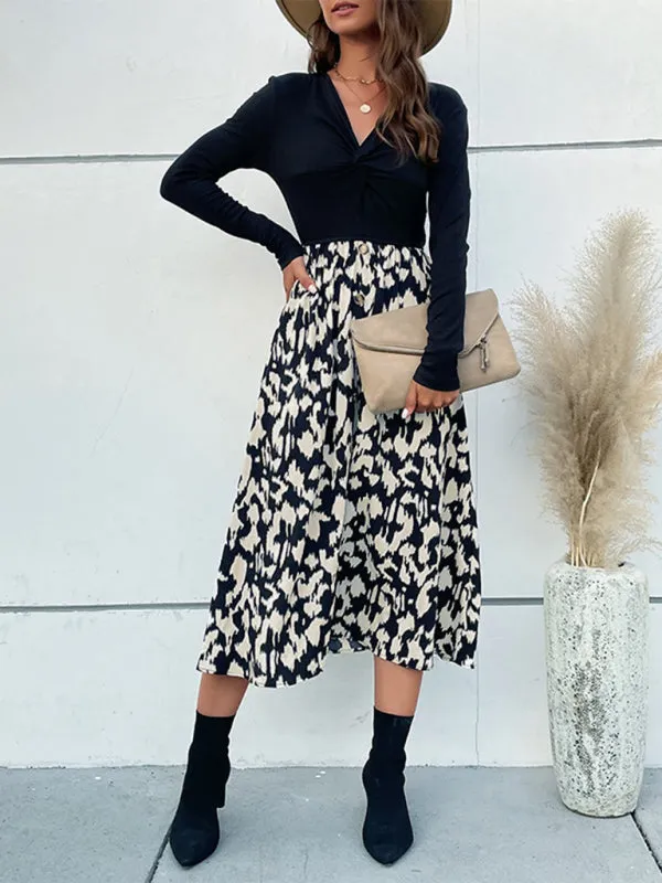 V-neck Midi Dress with Leopard Print and Long Sleeves