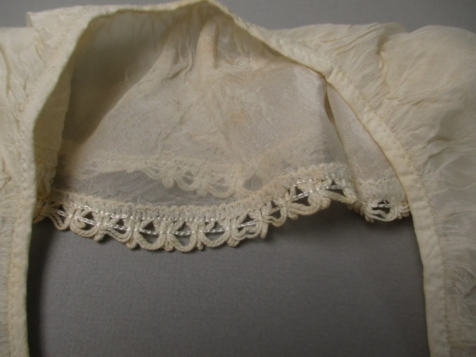 Vintage 1940s Lace Collar