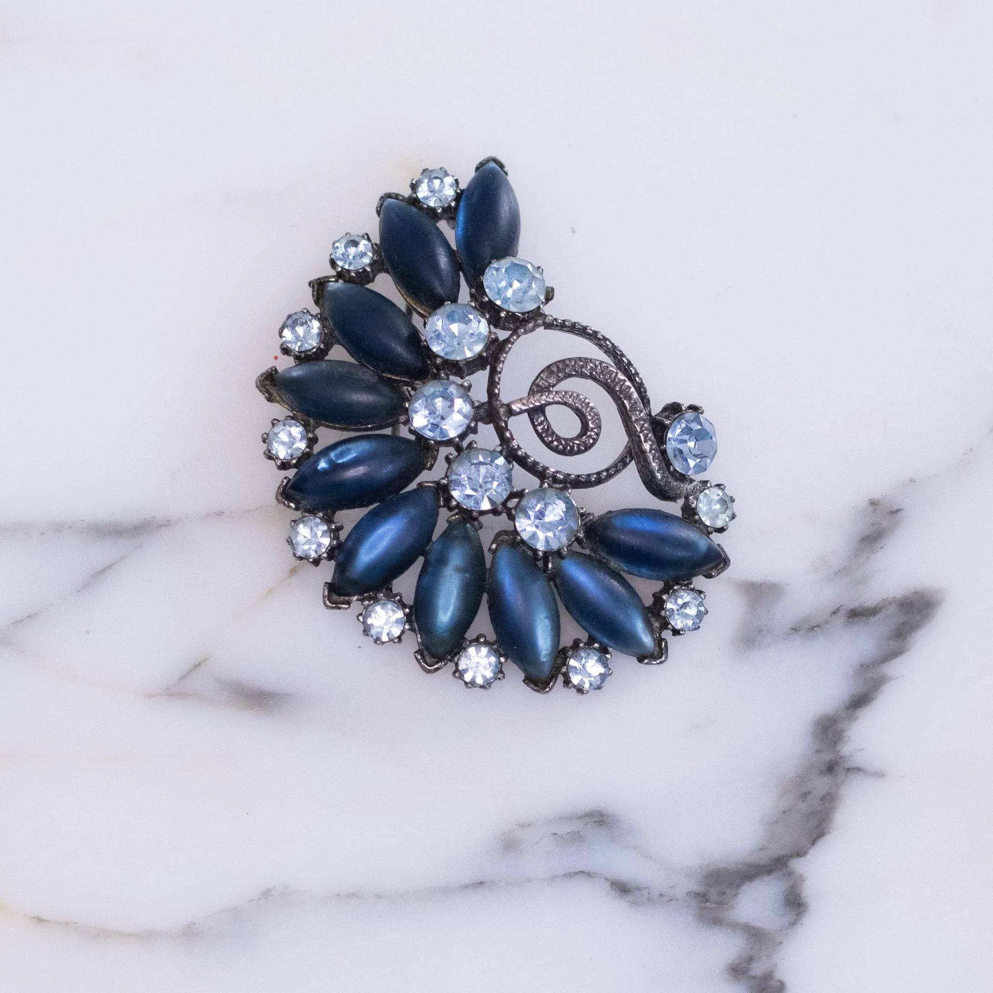Vintage Florenza Matte Sapphire Blue and Light Blue Rhinestone Brooch
