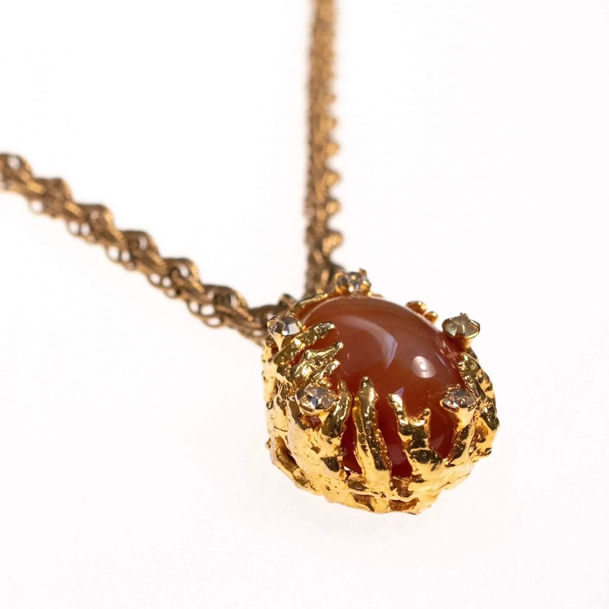 Vintage Unsigned Castlecliff Striped Agate Brutalist Modern Pendant Necklace