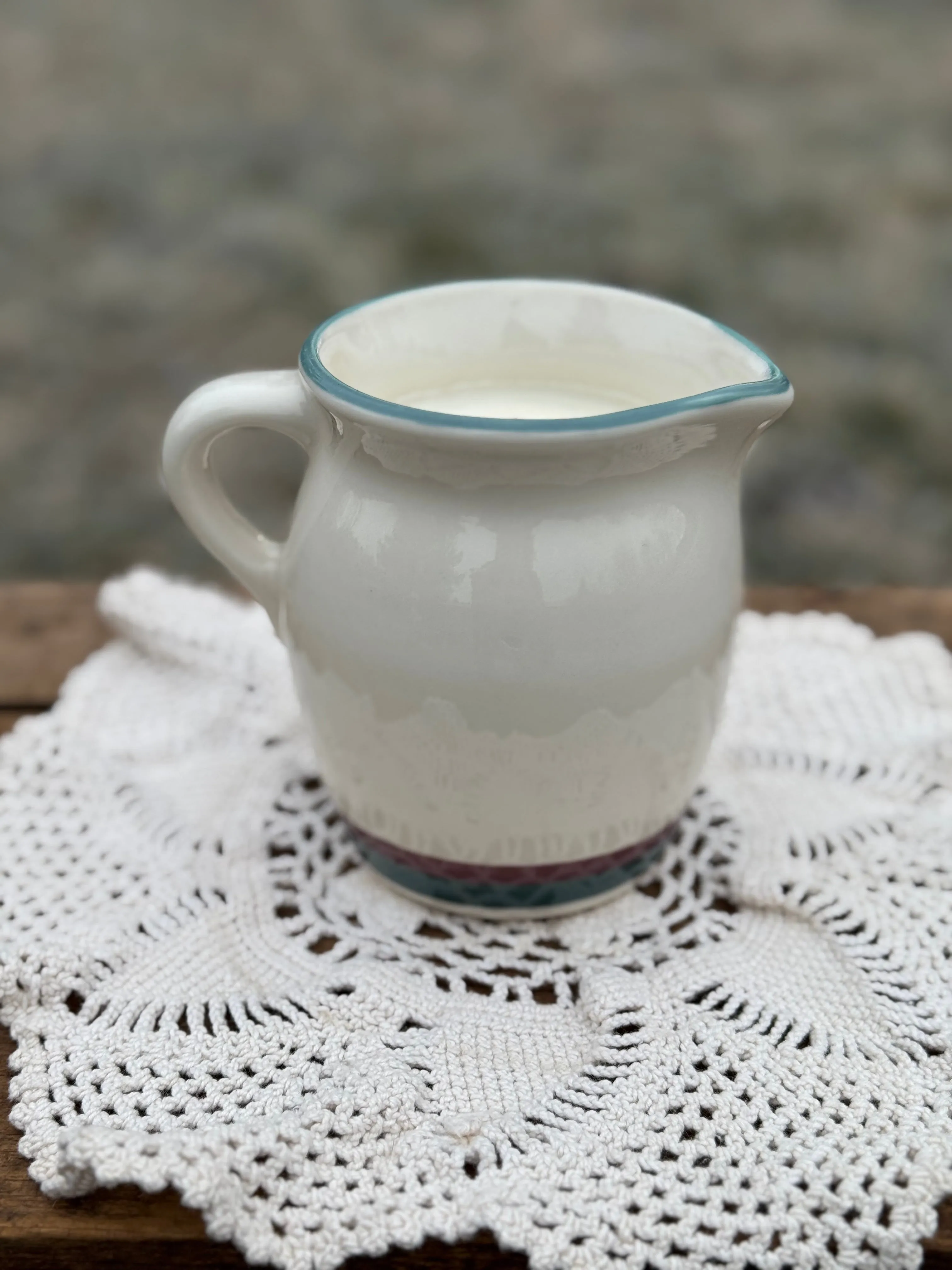 Vintage Vessel Collection ~ Strawberries & Cream100% Soy Wax Candle