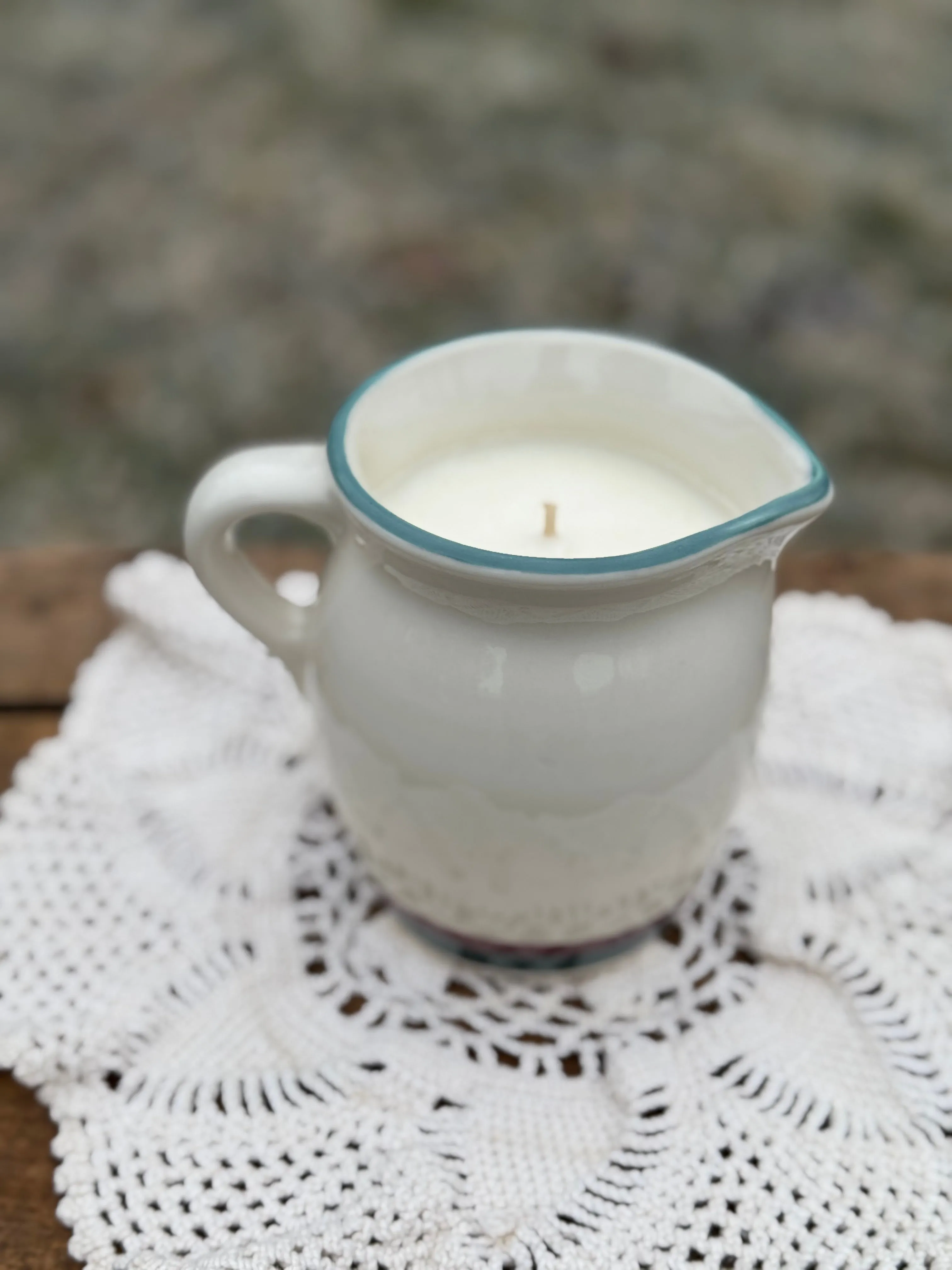 Vintage Vessel Collection ~ Strawberries & Cream100% Soy Wax Candle