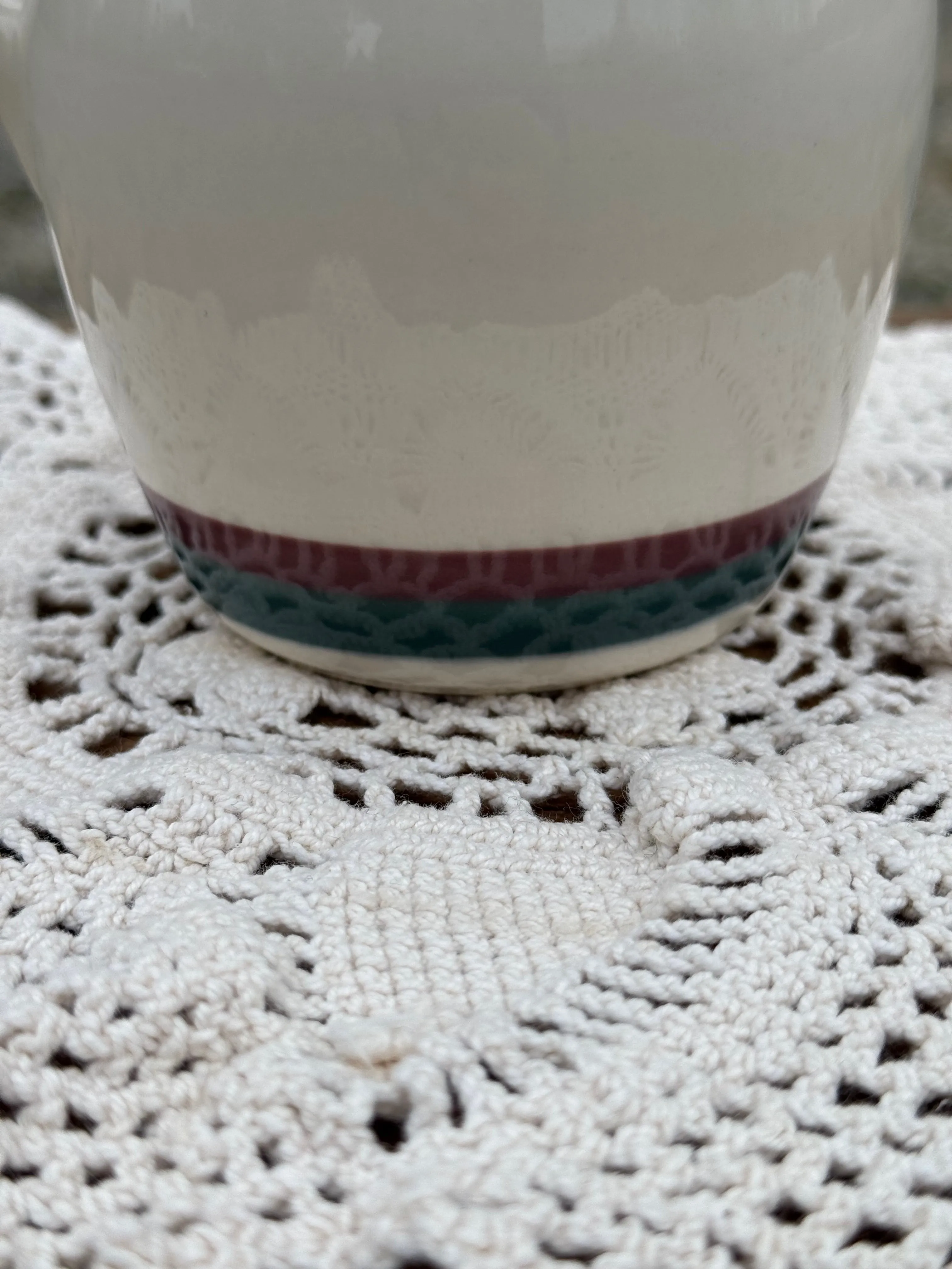 Vintage Vessel Collection ~ Strawberries & Cream100% Soy Wax Candle